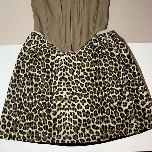 Reversable Skirt - Picture 3 of 5